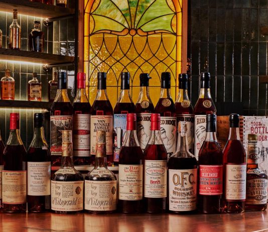 All’asta una collezione di whiskey americano da oltre $ 1 milione whiskey asta sotheby's