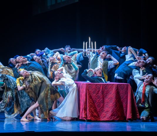 Lo Schiaccianoci, icona estrosa della contemporaneità per Mauro Bigonzetti Lo_schiaccianoci, LAC Lugano Arte e Cultura 2025 - Foto Luca Del Pia