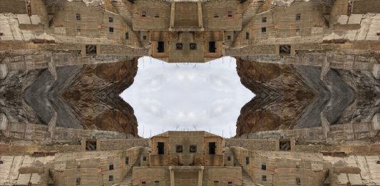 Albania, identità e finzione: il progetto di Genti Korini alla Biennale 2026