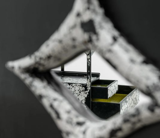 Per Mathilde Albouy, il potere dello sguardo è come un gioco sensuale