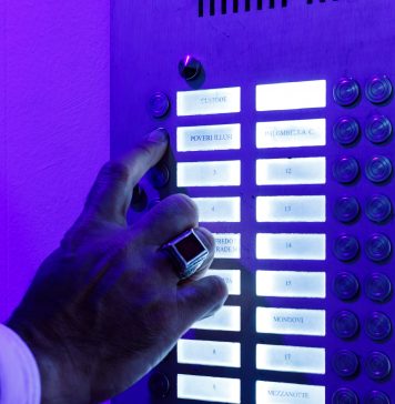 Come dare luce a un’opera impossibile: Antonello Ghezzi al Museo Lercaro