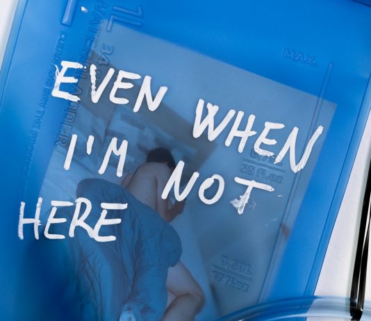 Nelle opere di Chiara Ventura l’amore è un gesto politico: la mostra a Prato