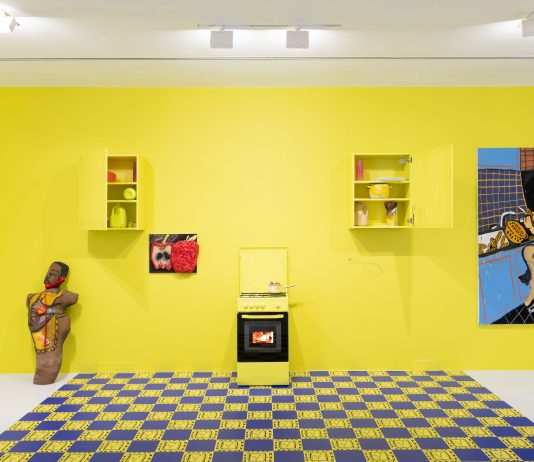 Jonathan Lyndon Chase alla Gió Marconi: corpo, colore e quotidianità sensibile