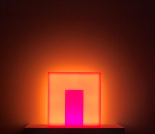 L’arte generativa di Brian Eno risuona tra giardini segreti e architetture storiche di Parma