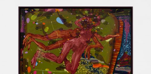 Nella sua pittura alchemica, Simone Stuto dà forma e luce all’assenza