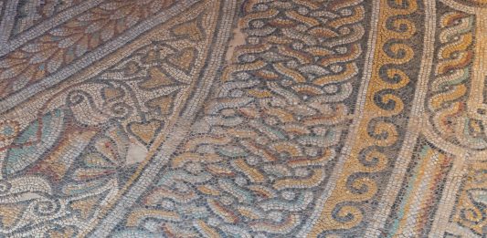 Sotto Istanbul è riemersa una pavimentazione di mosaici di 1600 anni fa