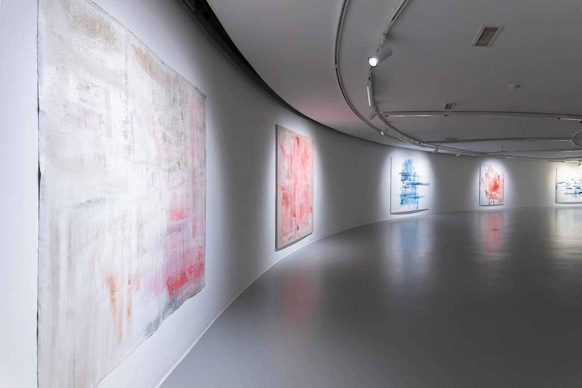 Arianna Ellero NENEHNO GIBANJE / MOVIMENTO INCESSANTE, exhibition view, 2026 Mestna Galerija Nova Gorica Courtesy the artist and Mestna Galerija Nova Gorica, SI Photo: Saša Mrak