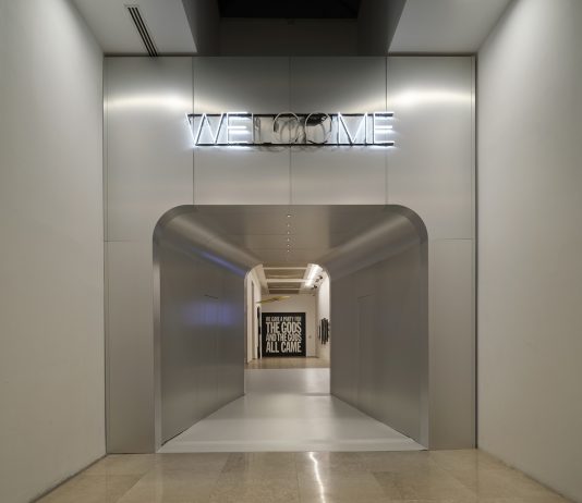 Dentro Casa Italia alla Triennale Milano, dove le Muse greche ispirano la mostra dei Giochi Olimpici casa italia milano