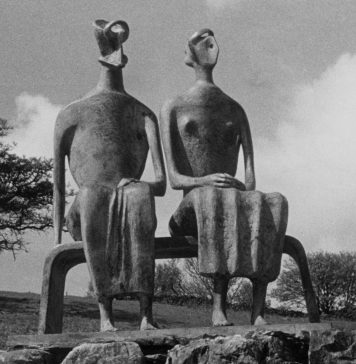 C’è una delle sculture più famose di Henry Moore in vendita a Londra