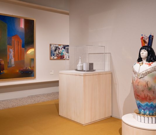 Non solo de Chirico. A Milano la grande mostra diffusa sulla Metafisica e la sua eredità nel presente metafisica mostra