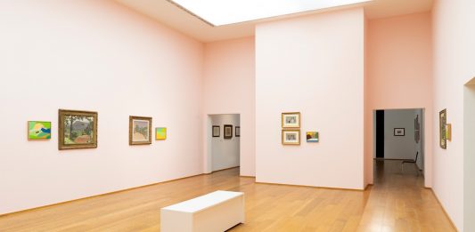 Giorgio Morandi incontra Etel Adnan: dialoghi cromatici tra forma e intensità emotiva