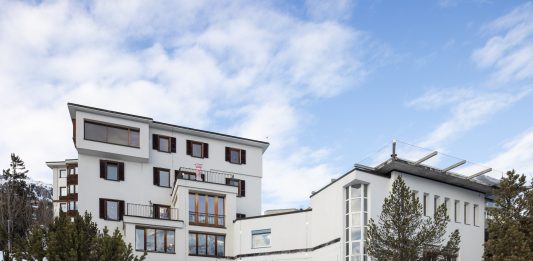 A St. Moritz, Nomad 2026 si presenta come l’antidoto alle grandi fiere nomad 2026