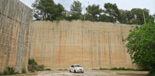 Noto antica come laboratorio artistico: l’esperienza dei Selvaggi arriva a Bologna