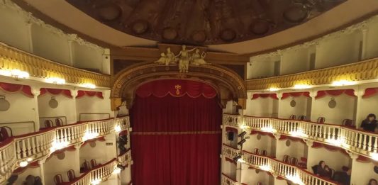 Il futuro del Teatro Sannazaro: lo Stato pronto ad acquistare la storica sala di Napoli