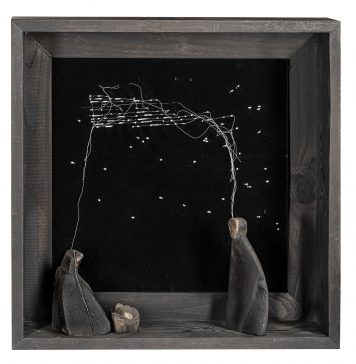 Opere di Maria Lai in mostra al Museo Guatelli: il filo che unisce arte ed etnografia