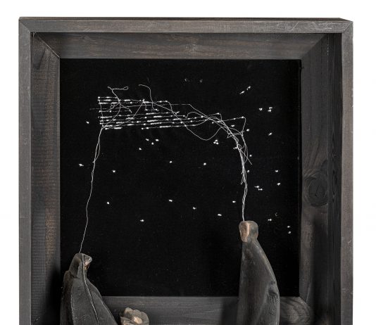 Opere di Maria Lai in mostra al Museo Guatelli: il filo che unisce arte ed etnografia