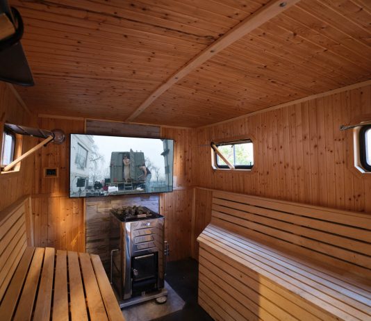 E se anche il benessere fosse diventato una forma di controllo? Miklos Andersen