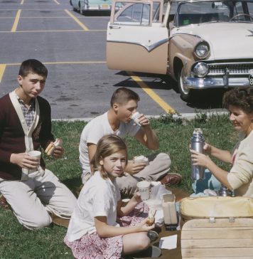 A Bergamo le fotografie vernacolari Kodachrome diventano racconto collettivo
