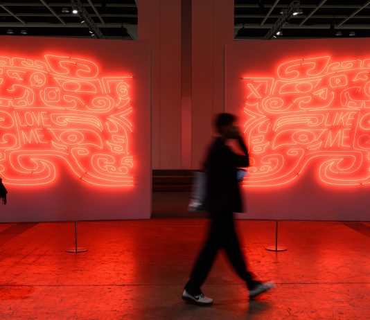 Art Basel Hong Kong 2026: il bilancio tra collezionisti e musei internazionali art basel hong kong 2026
