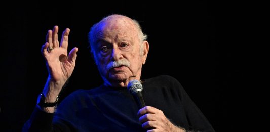 Gino Paoli è morto a 91 anni: tra musica e pittura, una vita nell’arte Gino Paoli morto