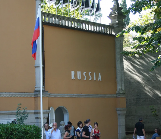 Biennale nel caos sul Padiglione Russia. Giuli chiede le dimissioni della consigliera MiC