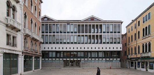 La facciata di Palazzo Nervi Scattolin a Venezia diventerà uno schermo per la videoarte