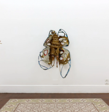 Per Rosa Panaro la cartapesta era materia politica: la mostra a Napoli