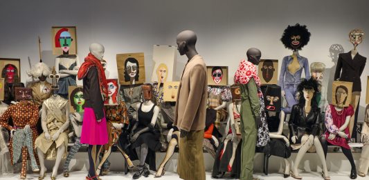 Il MoMu di Anversa riapre il caso Antwerp Six antwerp six