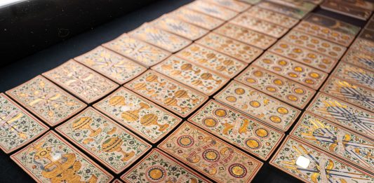 All’Accademia Carrara di Bergamo va in mostra una storia dei Tarocchi lunga sette secoli tarocchi