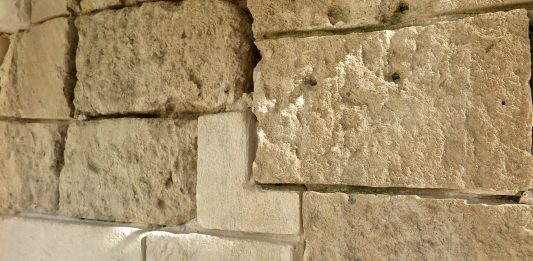 Il gioco di pieni e vuoti, nella mostra di Valerio Rocco Orlando sulla exibart digital gallery Valerio Rocco Orlando exibart