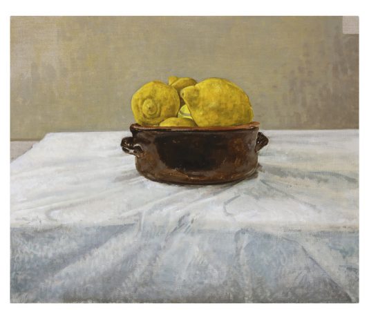 La pittura sospesa di Luciano Sozio ci invita a sostare nello spazio tra le cose