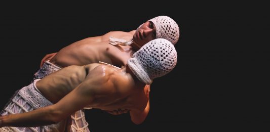 Forza e fragilità in scena: il doppio debutto coreografico di Adriano Bolognino