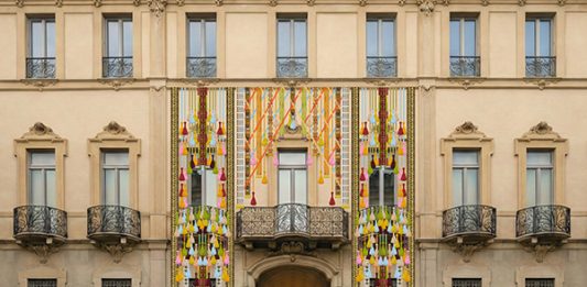 When Apricots Blossom una mostra sui tessuti, il cibo e l’abitare dell’Uzbekistan e della regione del Mar d’Aral, dal 20 al 26 aprile a Palazzo Citterio durante la Milano Design Week 2026