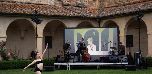 Al via la 3° edizione di De Linea Art Festival 2026 dal 2 al 3 maggio alla Certosa di Pontignano in provincia di Siena