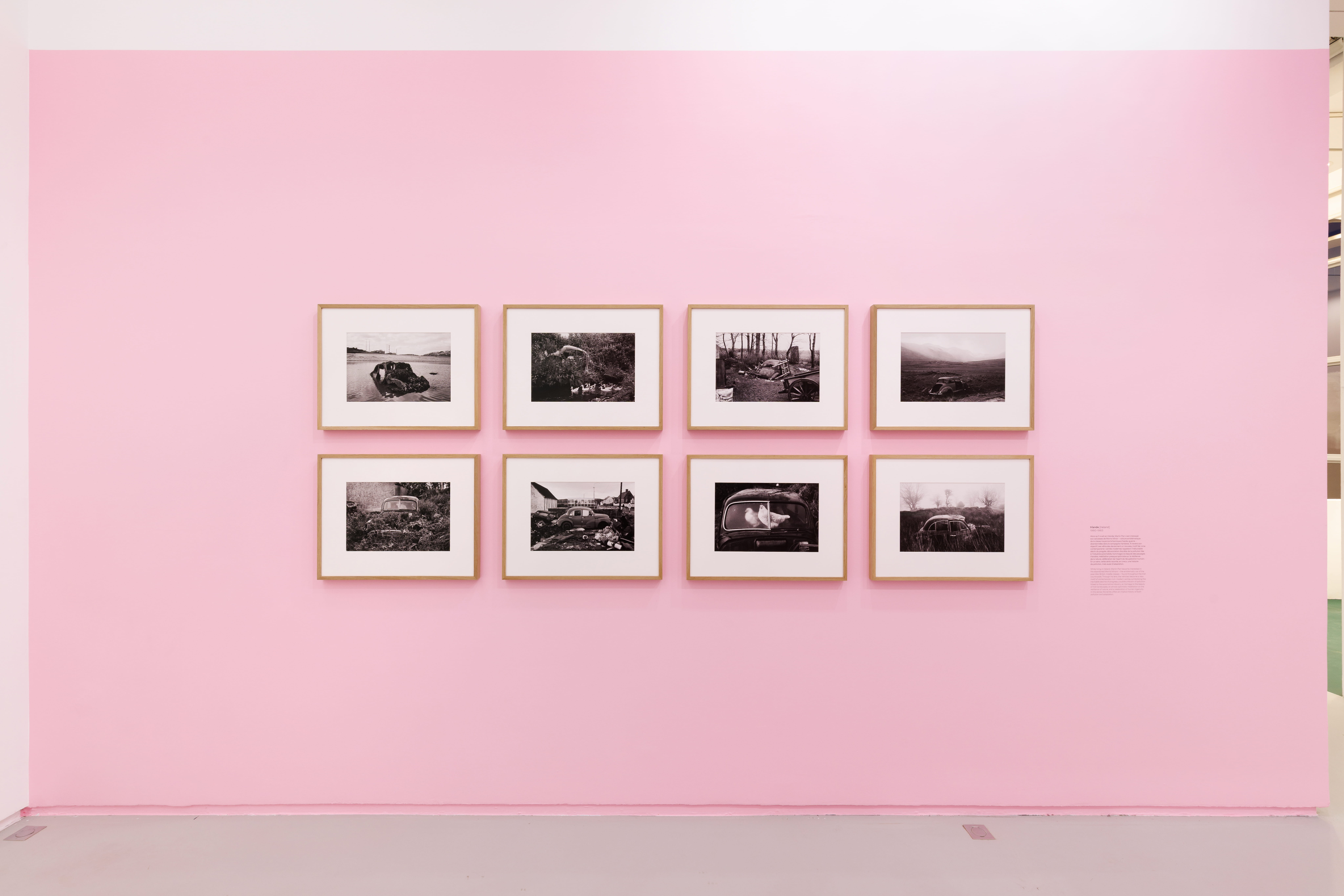 Martin Parr, GLOBAL WARNING, veduta della mostra, Jeu de Paume, Parigi, 2026, ph. Salim Santa Lucia