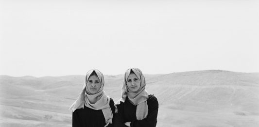 Due gemelle, un territorio diviso: il progetto di Monica Biancardi per raccontare la Palestina