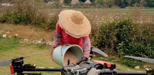 Quando l’algoritmo entra nei campi: Cao Fei a Fondazione Prada Milano cao fei