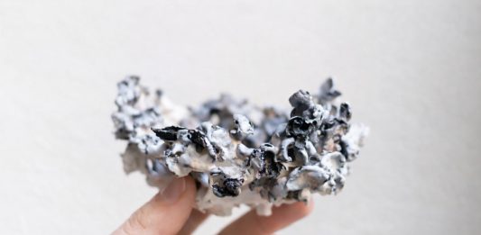 Avant Craft porta la ceramica italiana a Londra: il racconto delle curatrici