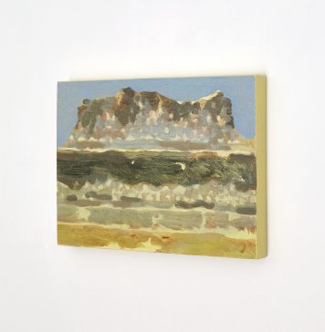 Cinque artiste per ripensare il rapporto tra corpo e mondo, in mostra a Milano