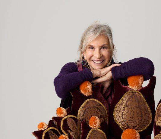 Carla Tolomeo, come reinventare la sedia: il racconto di 30 anni di ricerca tra arte e design