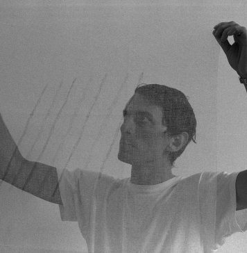 Novant’anni di Giorgio Griffa: la pittura è la traccia immediata di un lungo processo