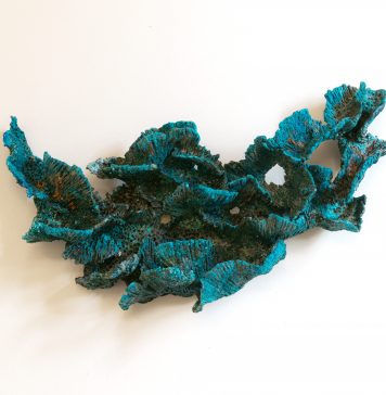 Non c’è artista, solo materia: Silvia Mariotti in mostra a Porto San Giorgio