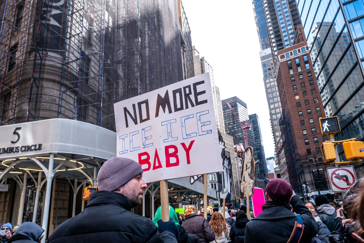 Scene dalla manifestazione No Kings a New York, 28 marzo 2026