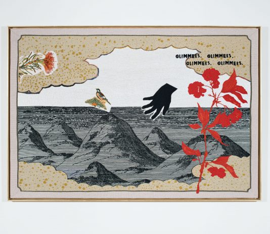 La festa è la trama: gli arazzi collettivi di Marinella Senatore da Mazzoleni a Milano