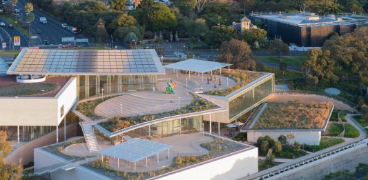 Reportage dalla Biennale di Sydney: pratiche della memoria in una mostra diffusa