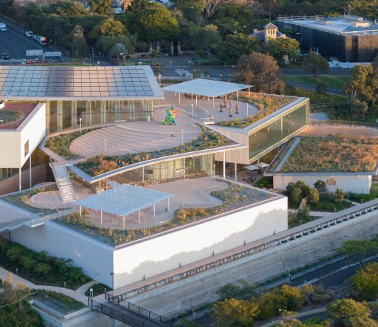 Reportage dalla Biennale di Sydney: pratiche della memoria in una mostra diffusa