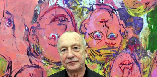 Addio a Georg Baselitz, muore a 88 anni l’artista che ha capovolto la pittura Georg Baselitz