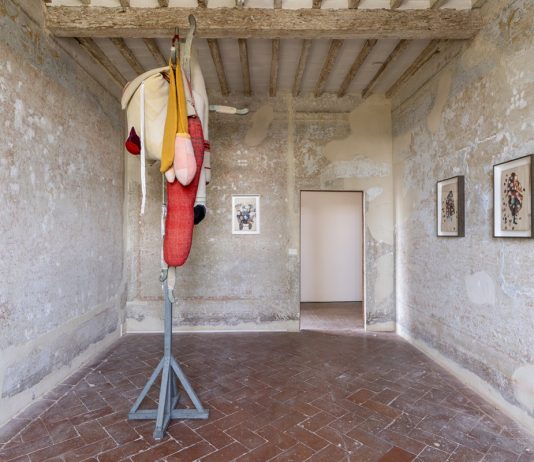 Violenza, desiderio e metamorfosi. Berlinde de Bruyckere si racconta Berlinde De Bruyckere