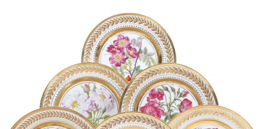 Da Cambi Casa d’Aste, un viaggio nella ceramica europea e persiana ceramica cambi