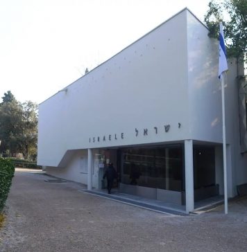 Israele risponde alla Biennale: «Boicottaggio» dopo l’esclusione dai premi